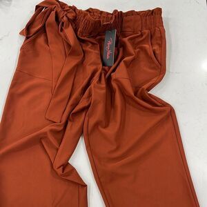 Hanna Nikole Women Size 18W Rust Color Plus Size Ruffled Waist Cropped Pants